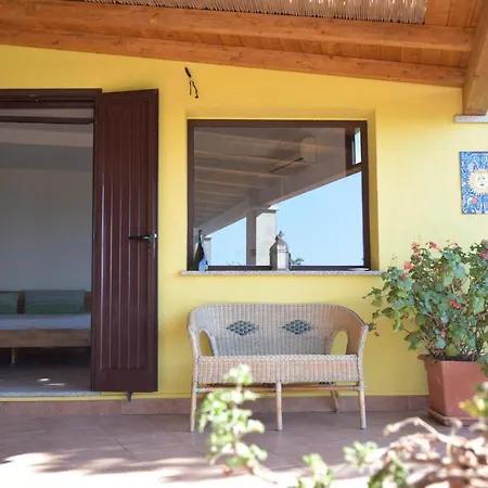 Bellavista By La Via Del Mare Viaggi E Vacanze فيلاّسيمِيوس